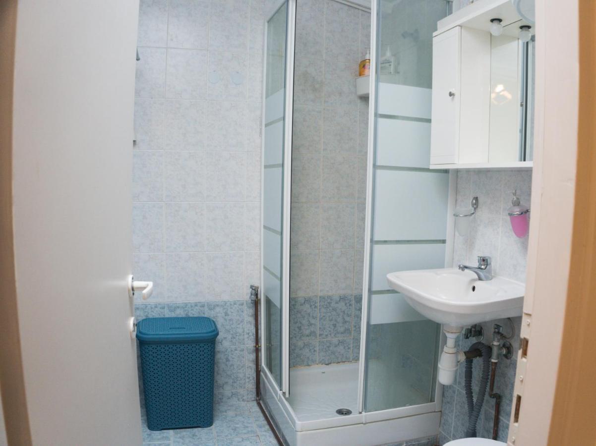 Modern Cozy Apartment In Kalamaria Экстерьер фото
